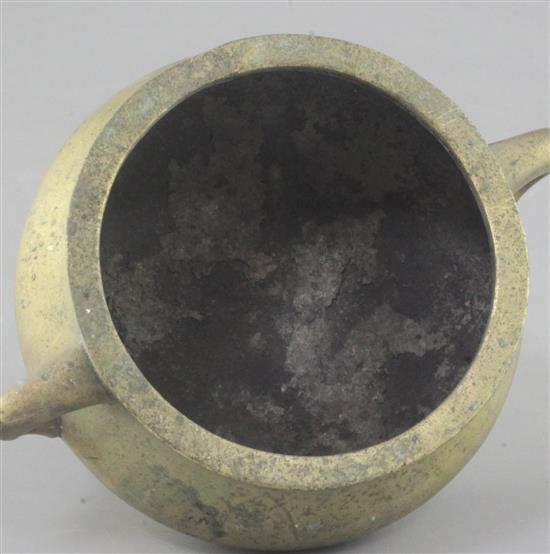 A Chinese bronze gui censer, Xuande mark, probably 19th century, width 14.5cm